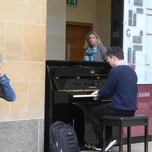 香港三级黄片电影人与狗交配
